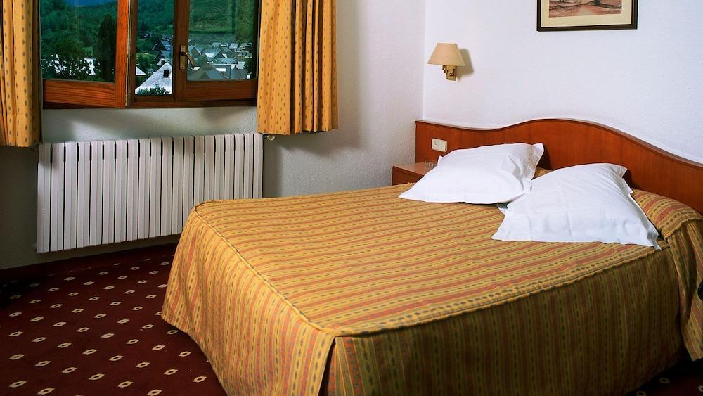 Hotel Edelweiss 아르티에스 외부 사진
