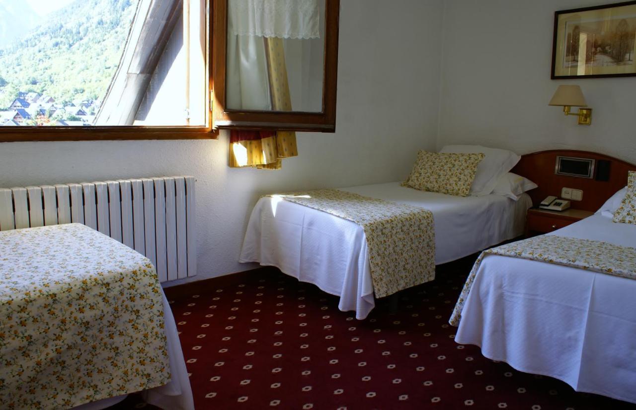Hotel Edelweiss 아르티에스 외부 사진
